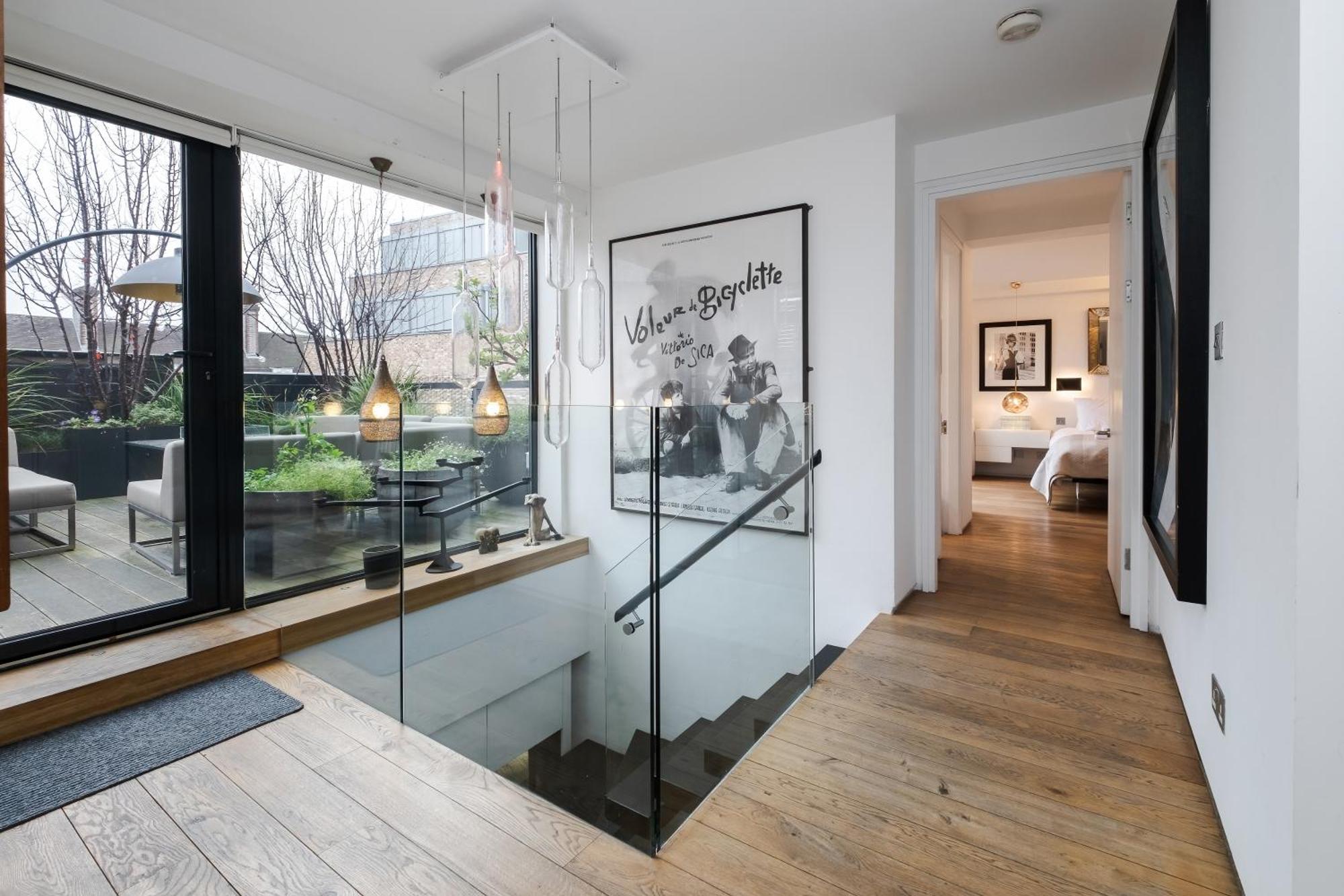 Stunning 3 Bedroom, 3 Bathroom Duplex With Terrace London Exterior photo